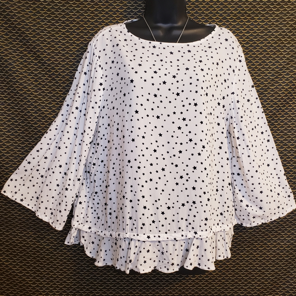 BeachLunchLounge Long Sleeve Blouse w/ Stars - L